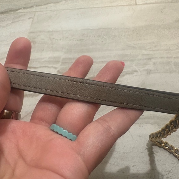 Tory Burch Taupe Quilted Leather Crossbody EUC - Picture 13 of 13